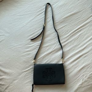 tory burch clutch black EUC